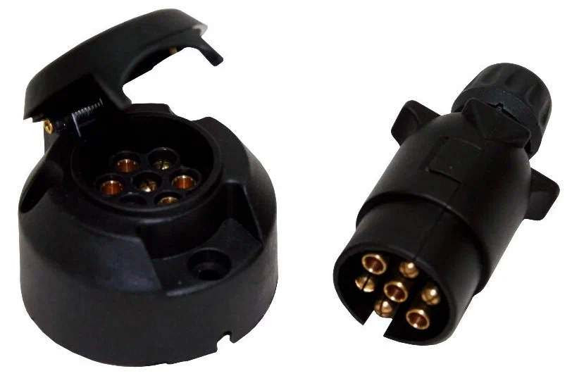 Разъем прицепа пластмассовый в пакете М5 (3402)