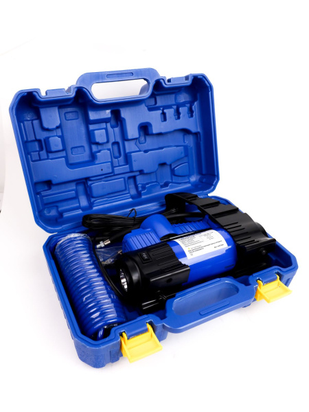 Компрессор 2-ух цилиндр. МАЯКАВТО™ АС 615ма, усиленный, с LED фонарем, в кейсе