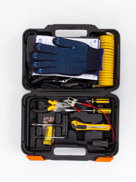 Компрессор 2-ух цилиндр. Black Prime BP001 в кейсе с инструм. цифр. дисплеем, автостоп, перчатки