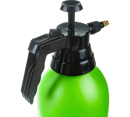 Бачок опрыскиватель АВТОСТОП AB-111 GREEN помповый 2л