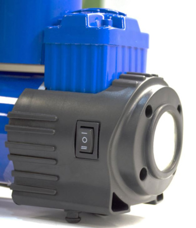 Компрессор 2-ух цилиндр. МАЯКАВТО™ АС 615ма, усиленный, с LED фонарем, в кейсе